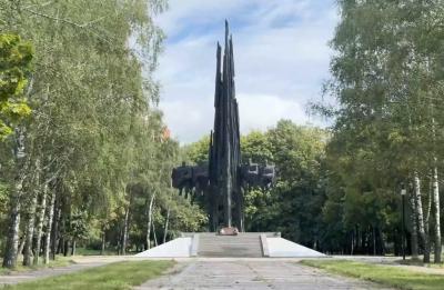 В Рязани «Народный контроль» проверил парк Советско-Польского братства по оружию